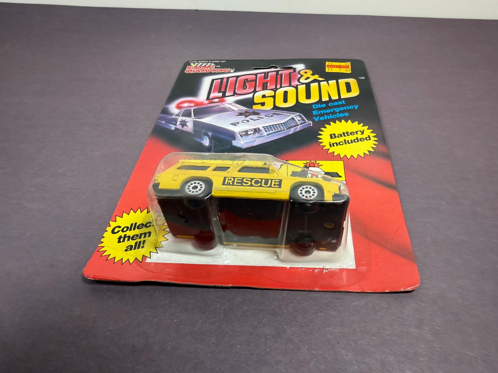 Racing Champions Light & Sound RESCUE Emergency Vehicle Vintage 1989