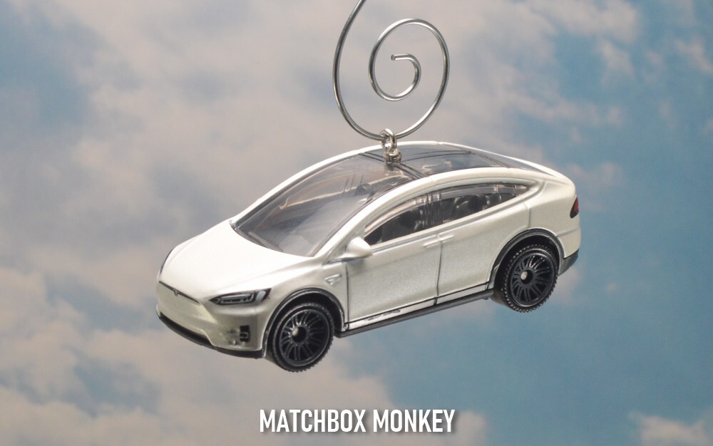 NEW Tesla Model X Electric SUV Crossover Car Christmas Ornament 1/64 Elon Musk
