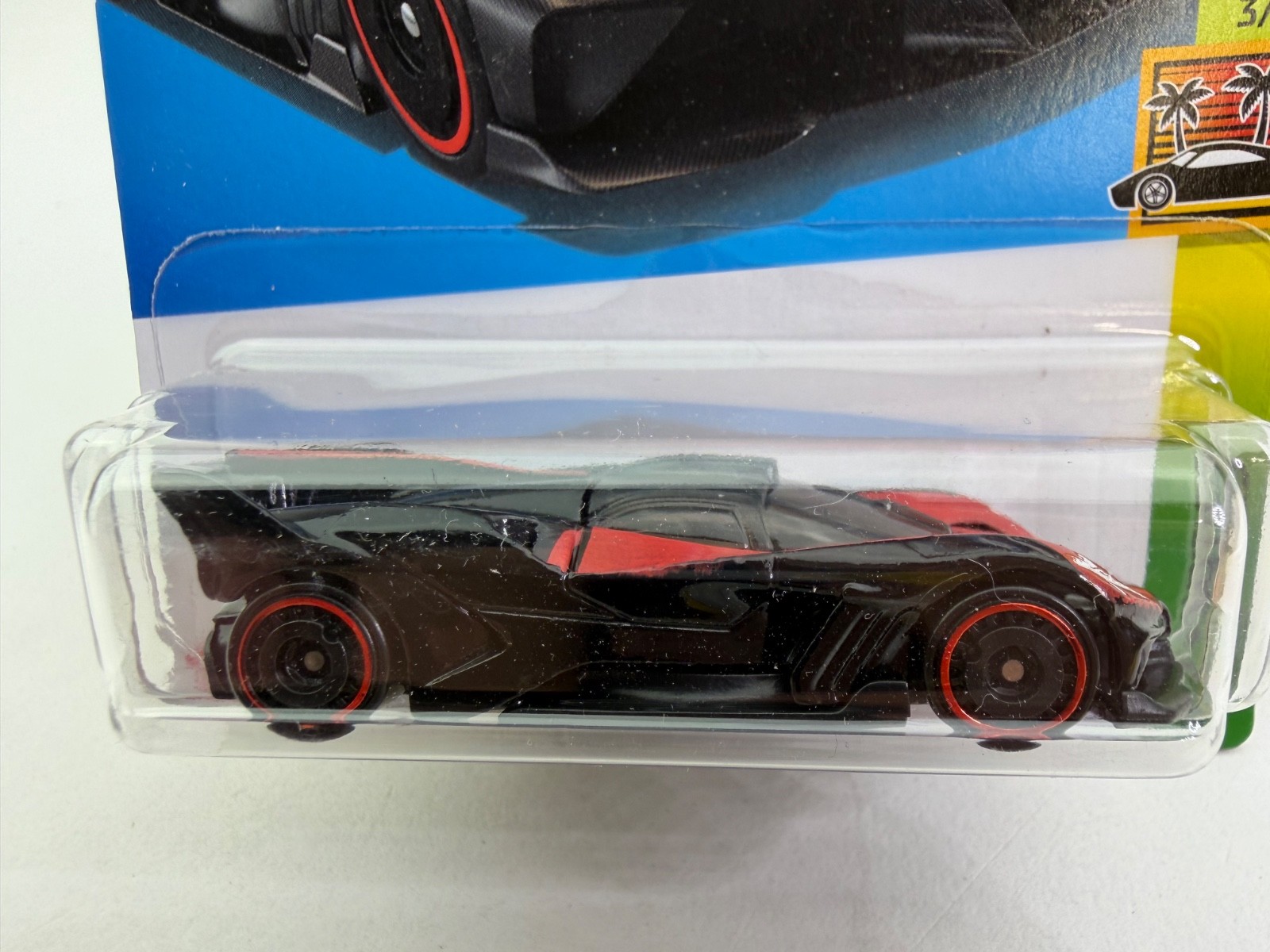 Hot Wheels Bugatti Bolide 185/250 HW Exotics 3/10 Black & Red
