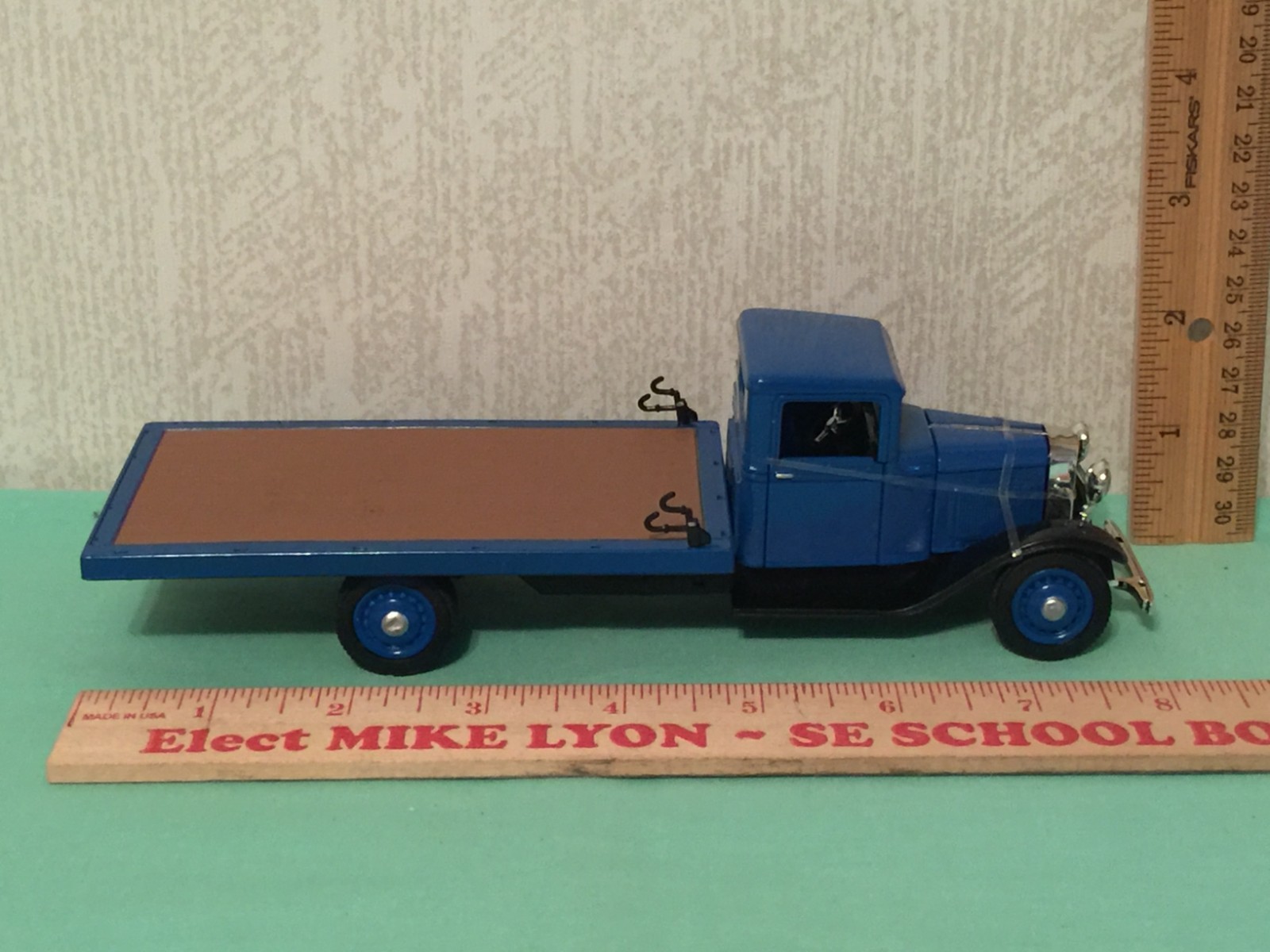 1934 Ford Truck Die Cast Toy in Box with C.O.A. (G43)