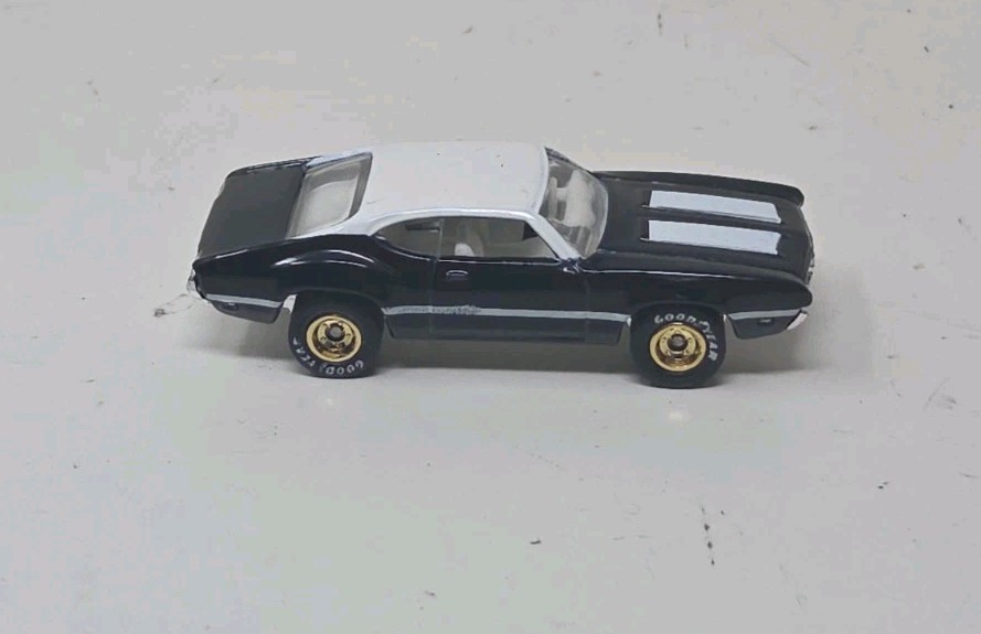 Hot Wheels OLDS 442 W30 – 1996 60s Muscle Car Collection EXCLUSIVE! Real Riders!