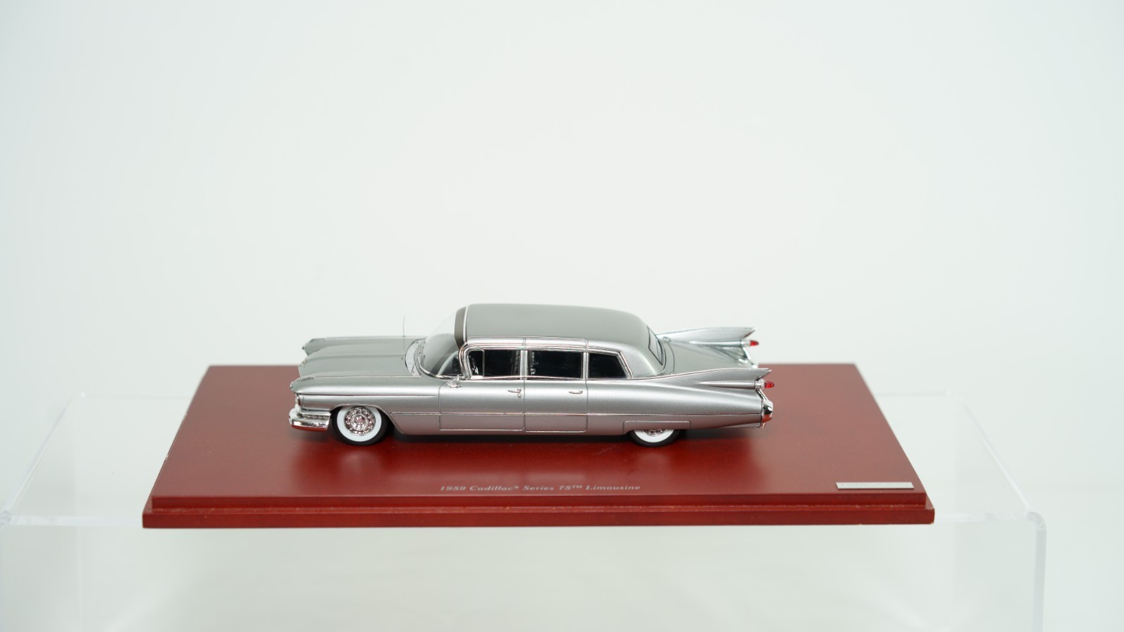 TSM Model 1/43 Diecast 1959 Cadillac Series 75 Limousine No Box B16