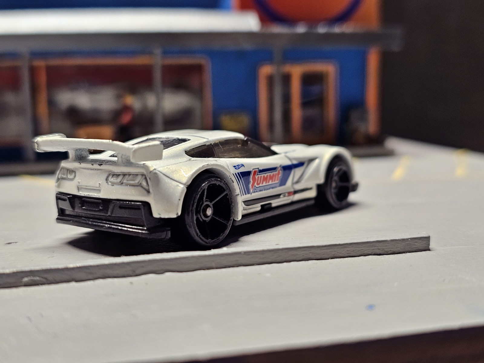 Corvette C7.R 1:64 Hot Wheels 2018 Speed Graphics 1/10 #27 Summit Racing Loose