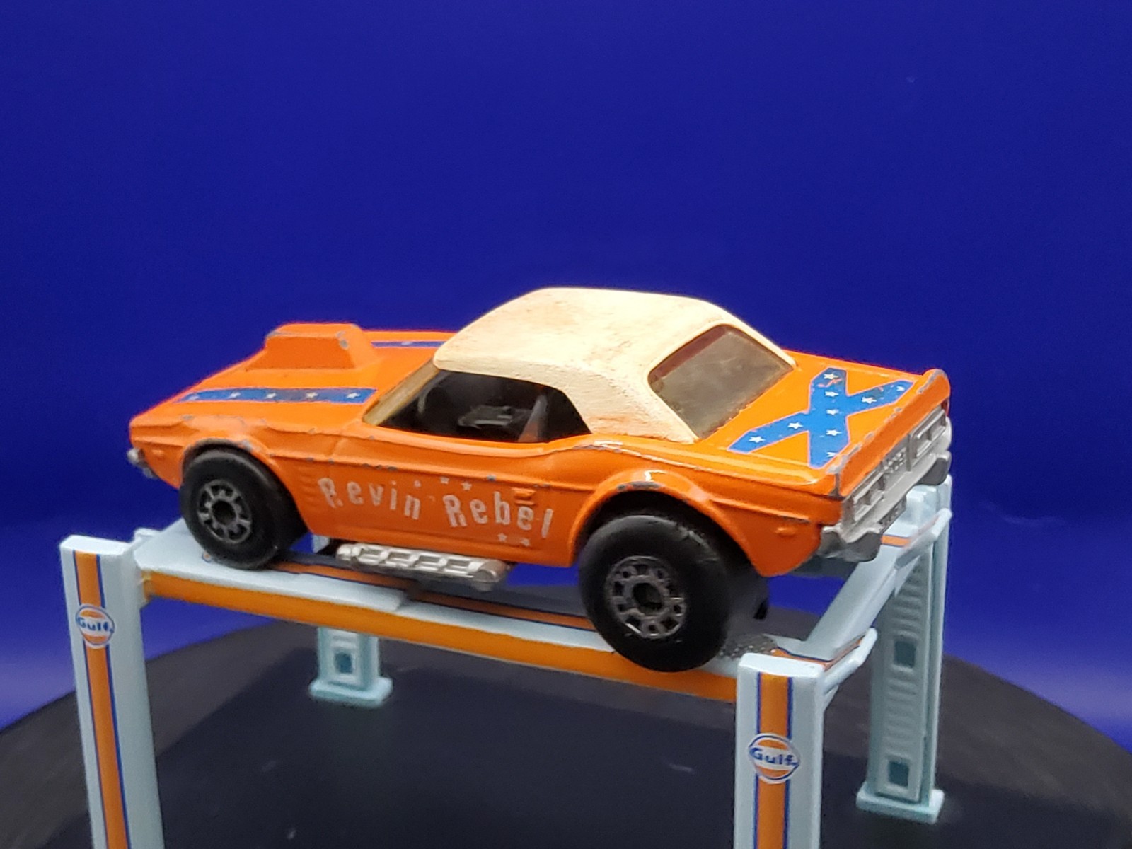 Matchbox Lesney Superfast MB1 White Top Revin Rebel Dodge Challenger