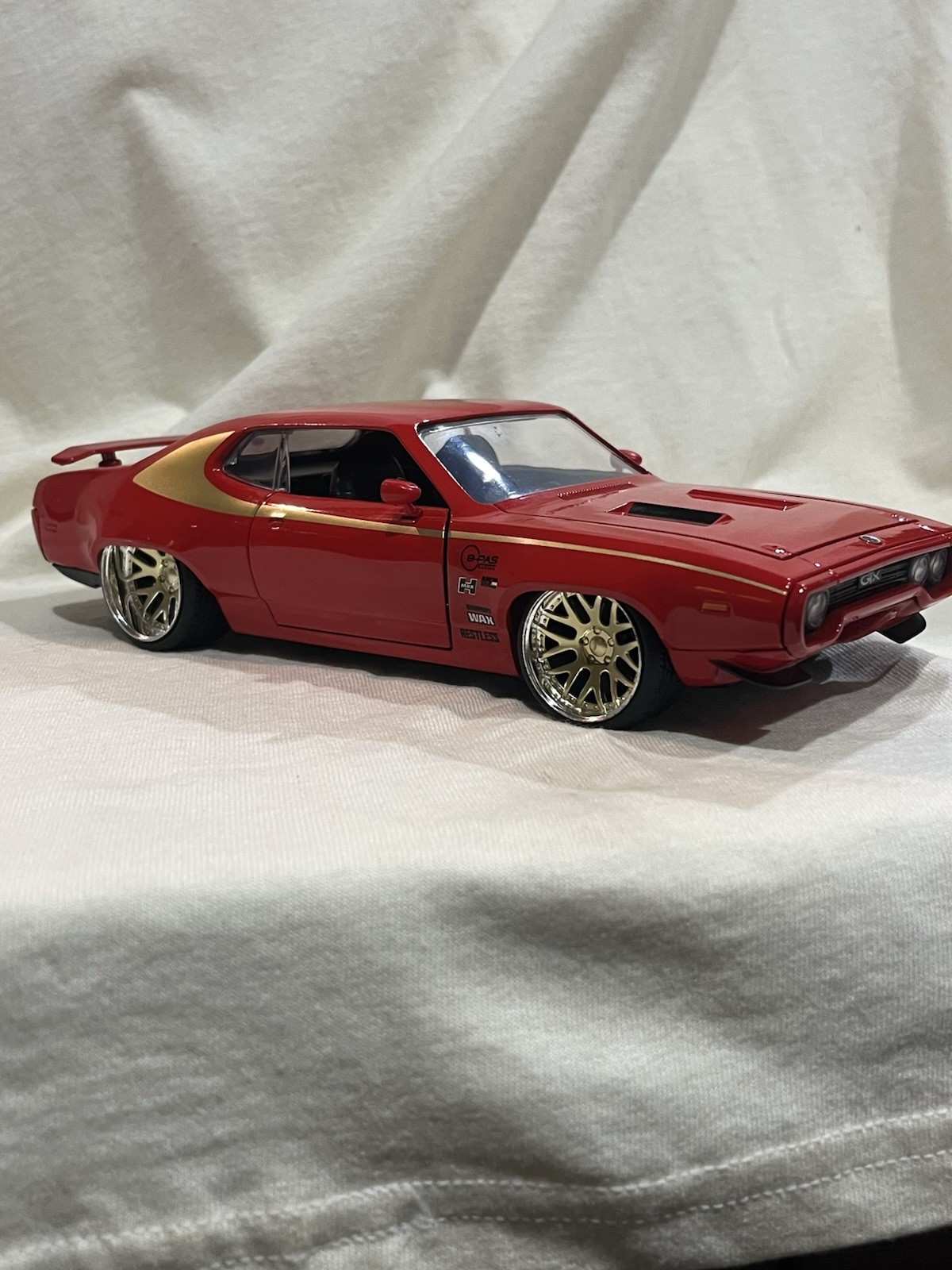 1:24 Jada 1972 Plymouth GTX Loose No Box