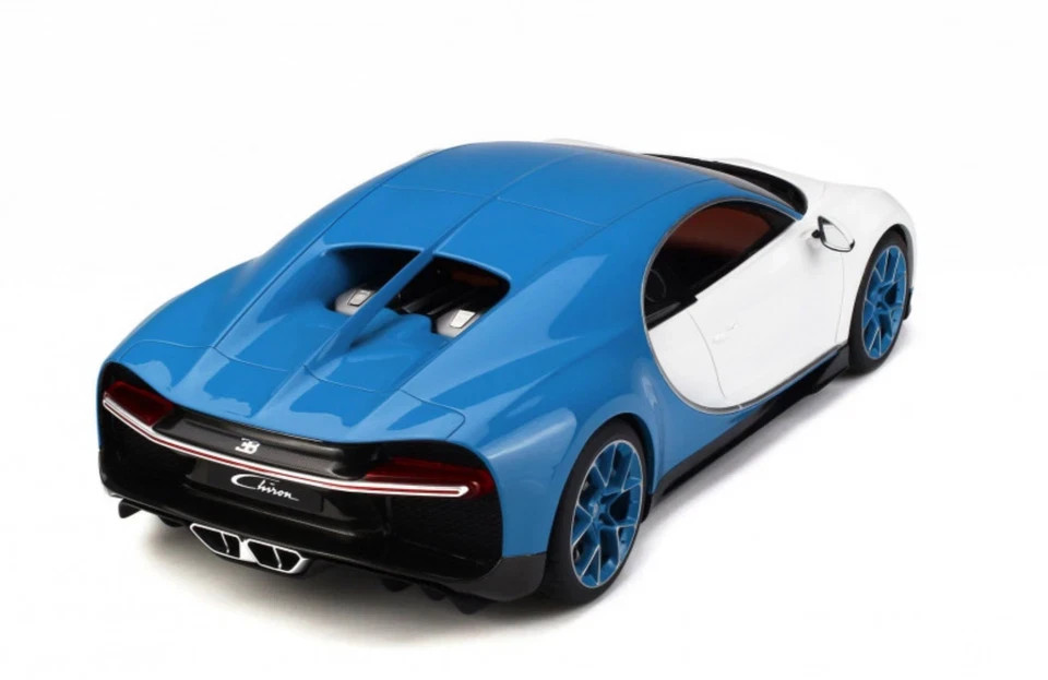 GT SPIRIT BY KYOSHO BUGATTI CHIRON BLUE &WHITE 1:12 NEW IN BOX.