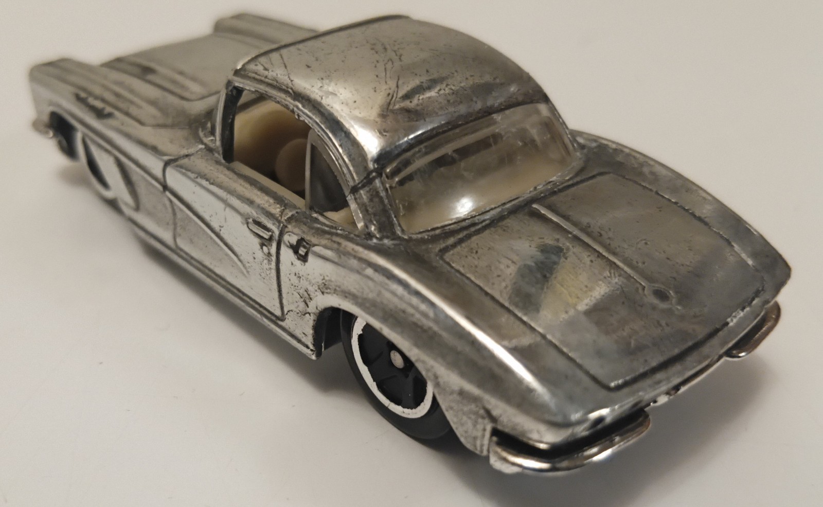 Hot Wheels: ’62 Corvette (Gone in Sixty Seconds Series 4-Kenny)