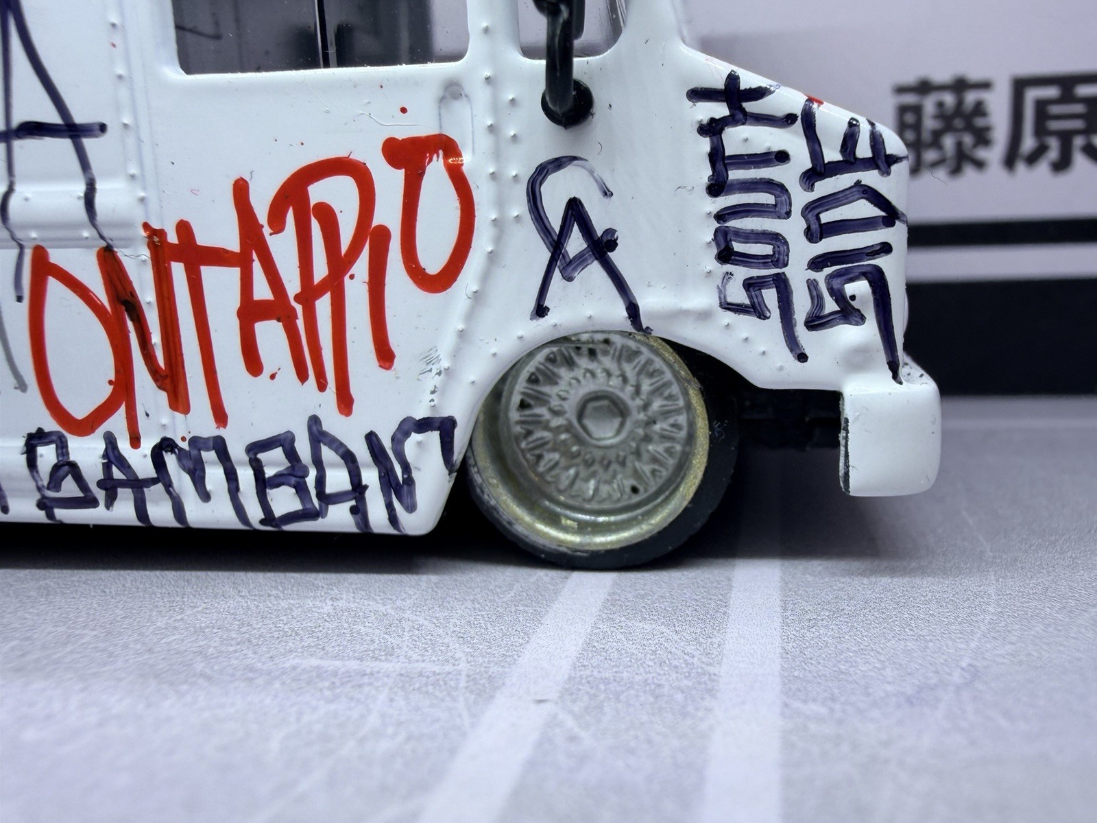 Food Truck MIJO 1:64 Die-cast American Diorama California Graffiti Taco Truck
