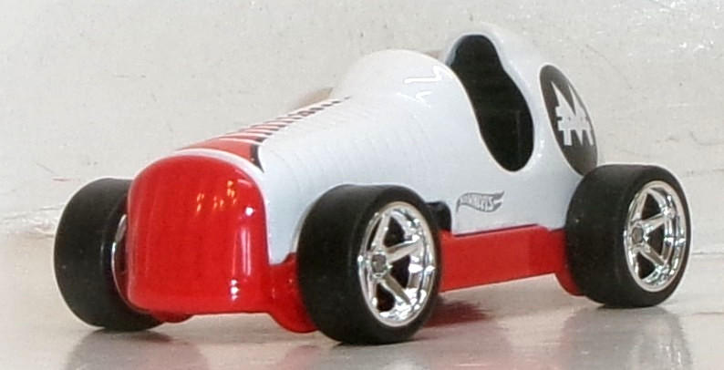 LOOSE 2026 HOT WHEELS 1:64 WHITE PASS ‘N GO WHEEL SWAP REAL RIDERS