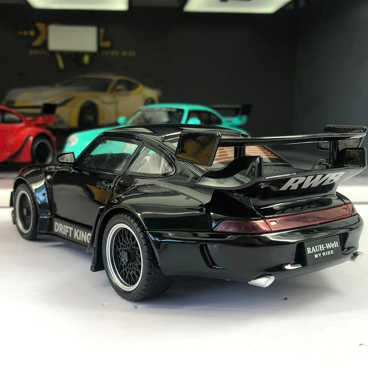 1:22 Porsche RWB 993 Targa 911 Diecast Model Car – Sound Light Pull-Back Toy