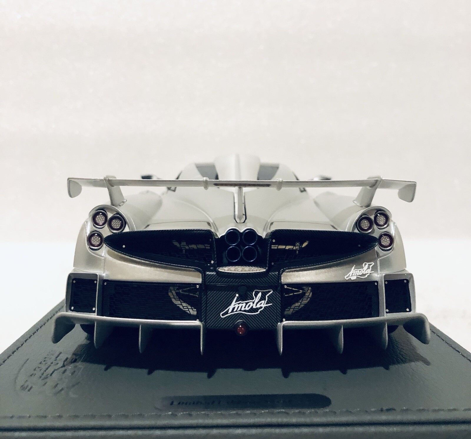 1/18 BBR Pagani Imola Titanium Matt Silver limited 200 PCs with case