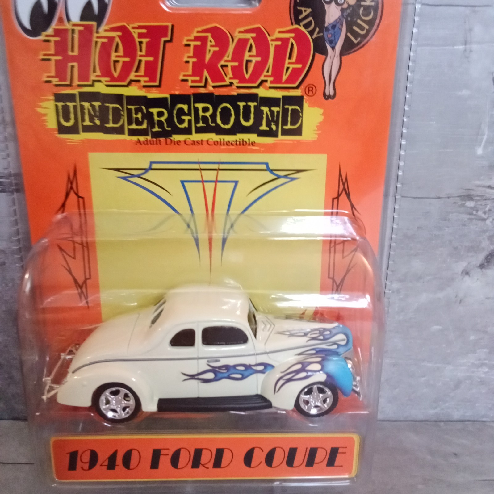 Toy Zone 1:43 Hot Rod Underground 1940 Ford Coupe Off White Diecast 2005