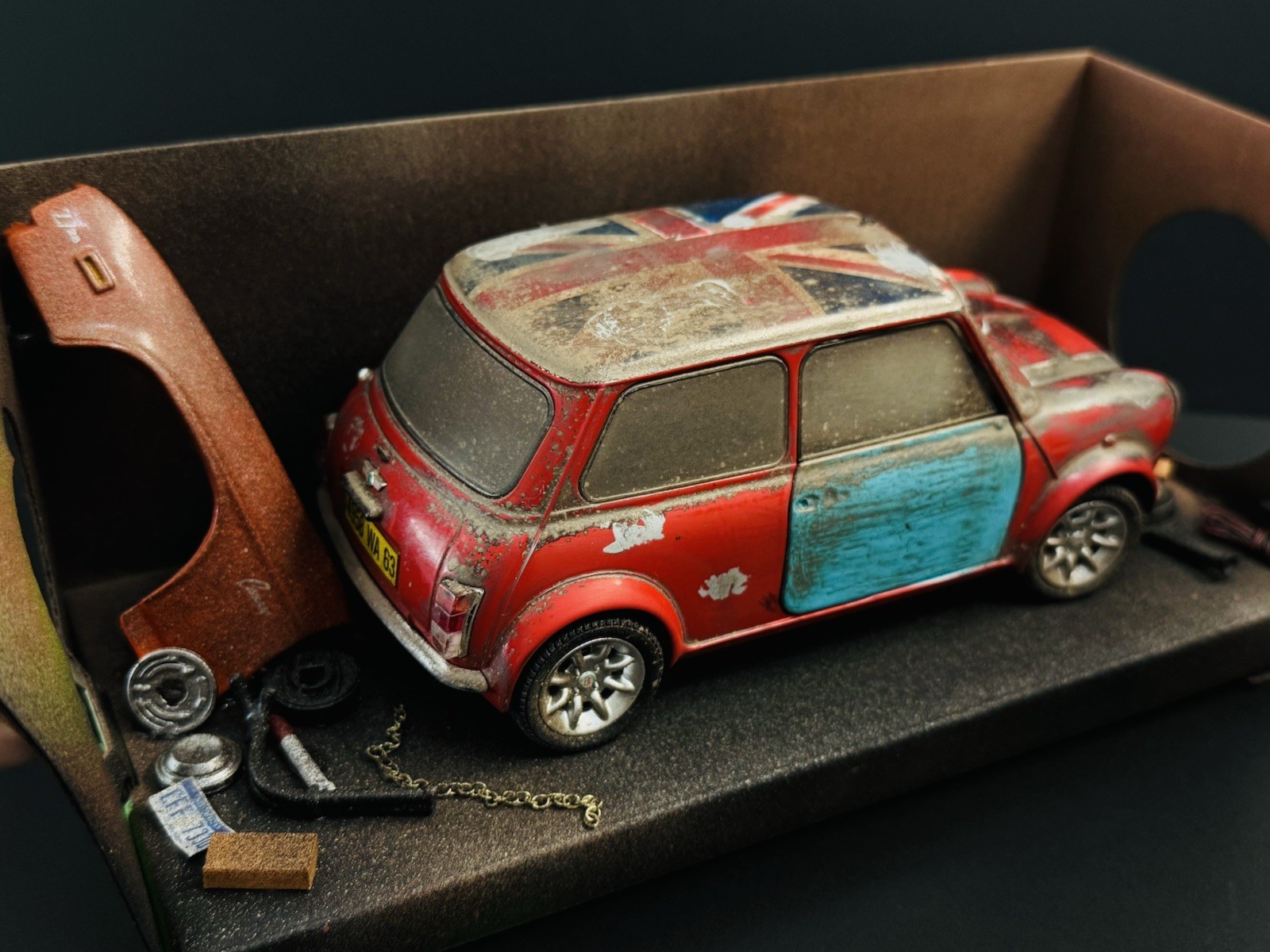 1971 Mini Cooper Wrecked Abandoned 1/18 Kodeblake Barn Find Diorama 1 Of 1 🔥