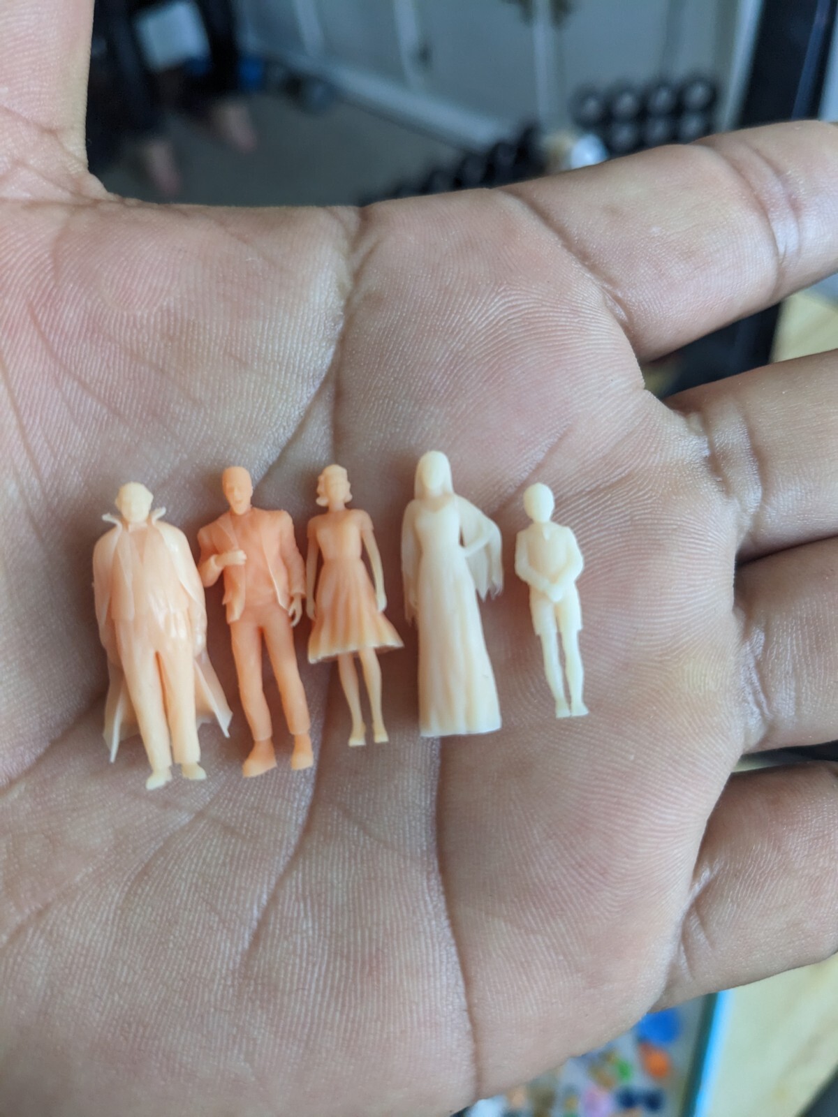 1/64 the Munsters family unpainted
