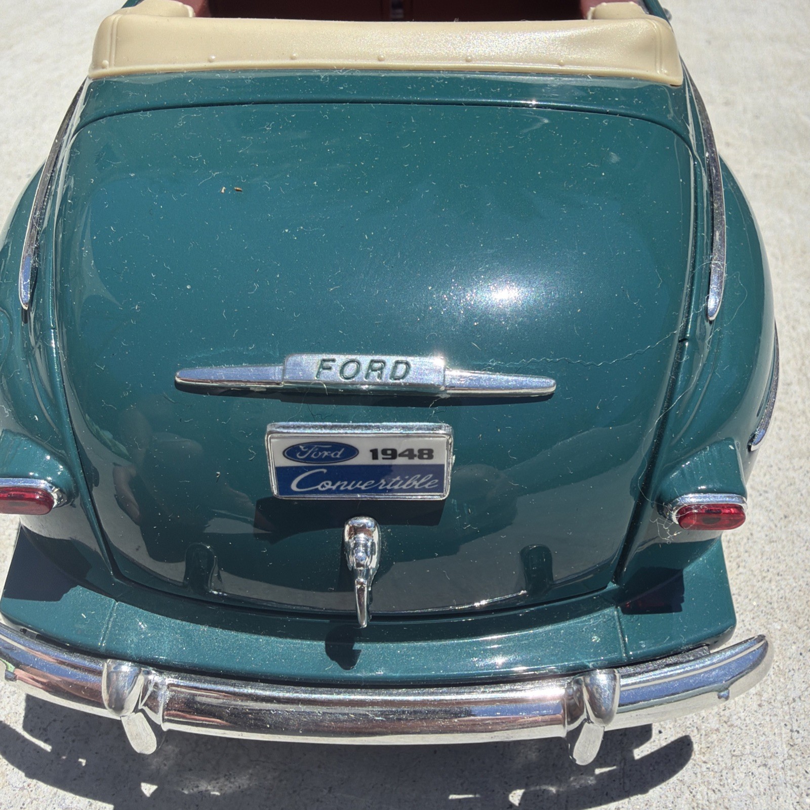 🌟1948 Ford🌟Super Deluxe🌟Convertible 1/18 Diecast🌟Model Road Signature