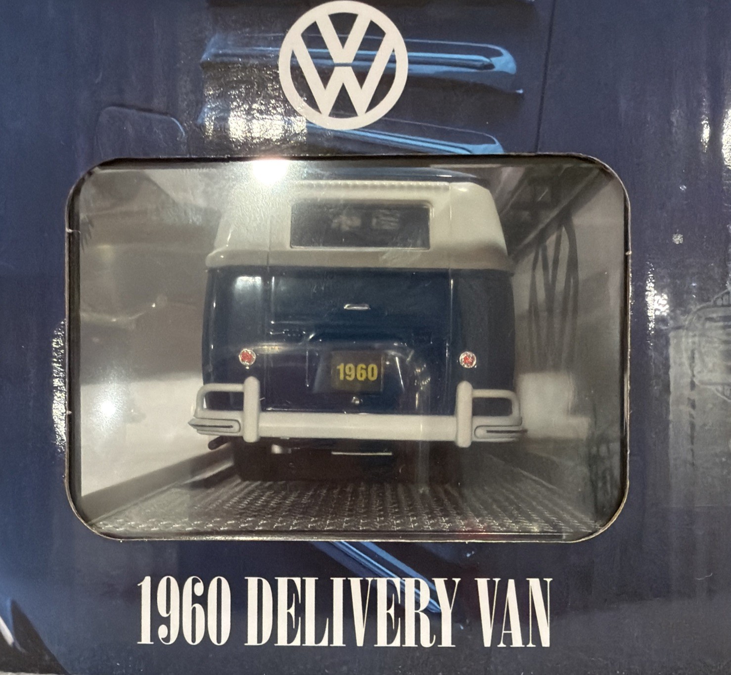 M2 Machines 1960 Volkswagen VW Delivery Van Diecast Collectible
