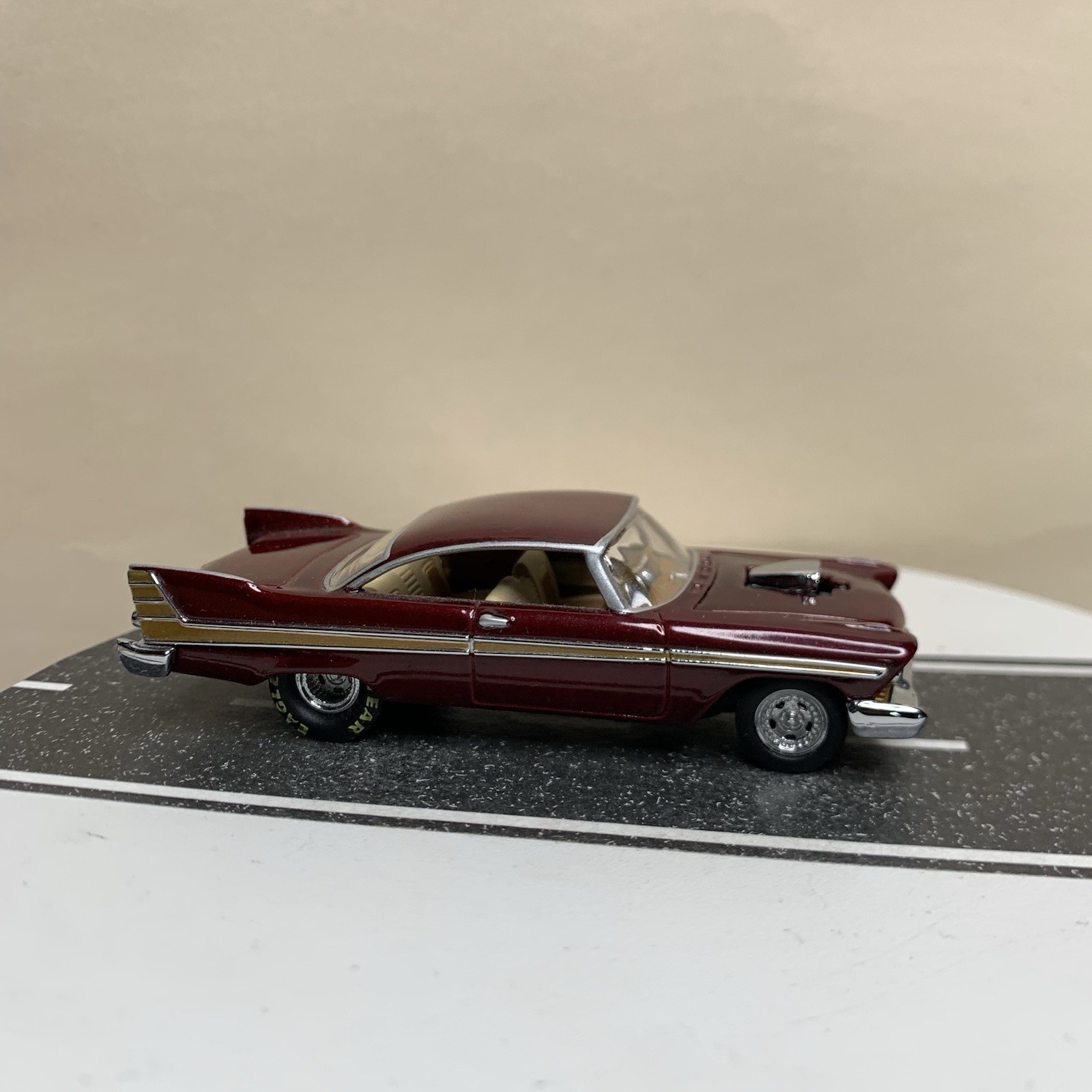 Hot Wheels 100% Collectibles 1957 Plymouth Fury Dragster Dark Red/Gold 1:64 NM