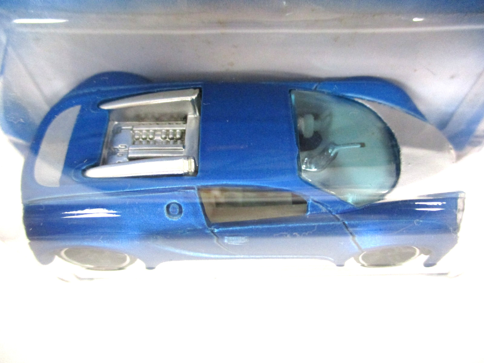 HOT WHEELS – HOT AUCTION – BUGATTI VEYRON (MATTE BLUE) – DIECAST