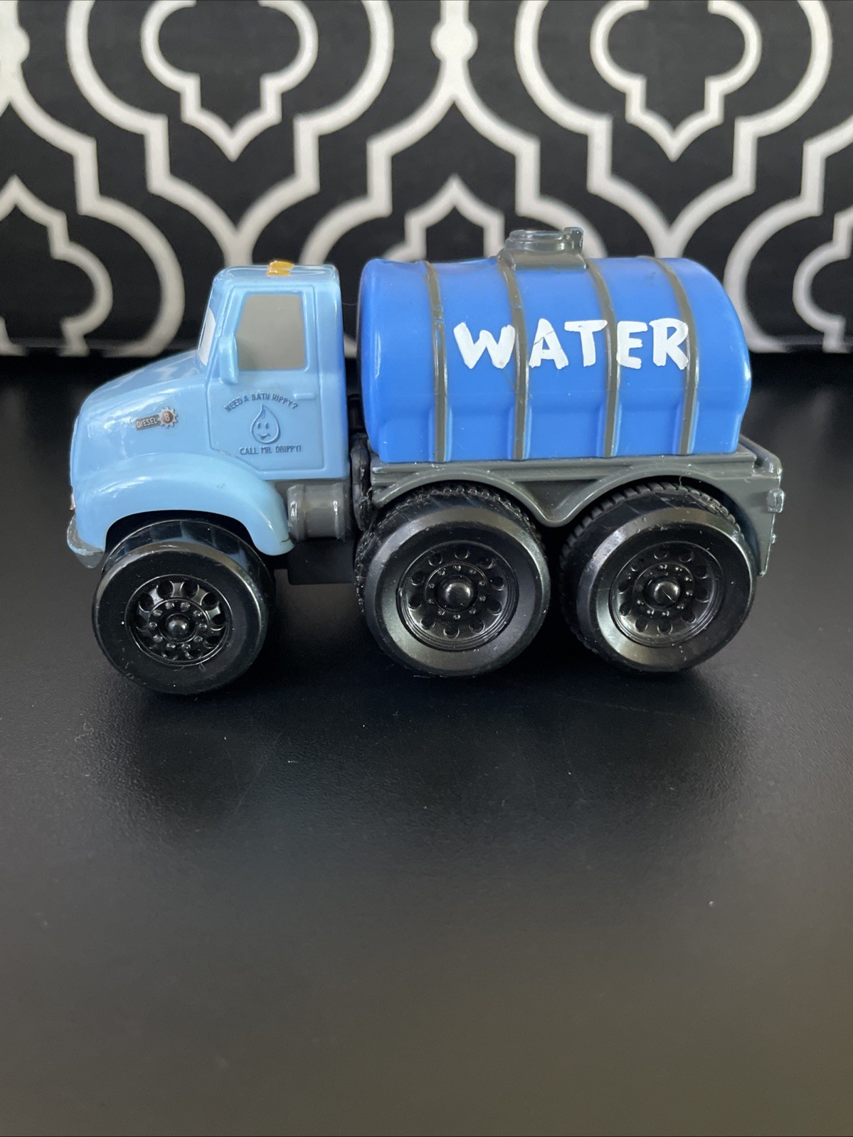 Disney Pixar Cars Mr. Drippy Splash Racers Water Truck Thunder Hollow