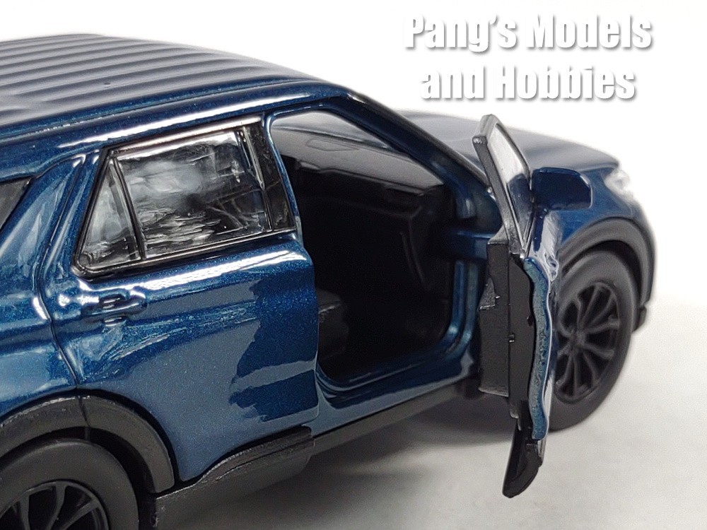 4.75 Inch 2023 Ford Explorer 1/42 Scale Diecast Model by Welly – BLUE