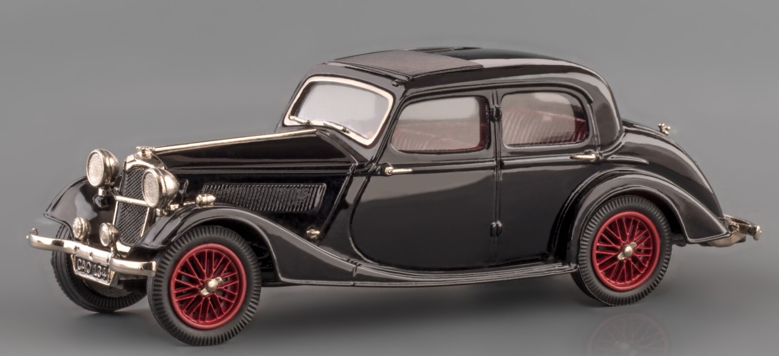 Lansdowne LDM 74a – 1937 Riley 12/4 Continental Touring Sedan (Black)