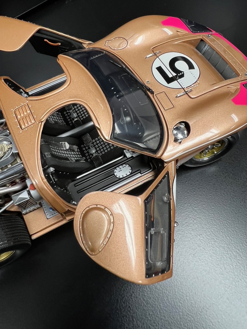 Exoto | 1:18 | SHIPPING DAMAGED | 1966 Ford GT40 Mk II | 3rd Le Mans