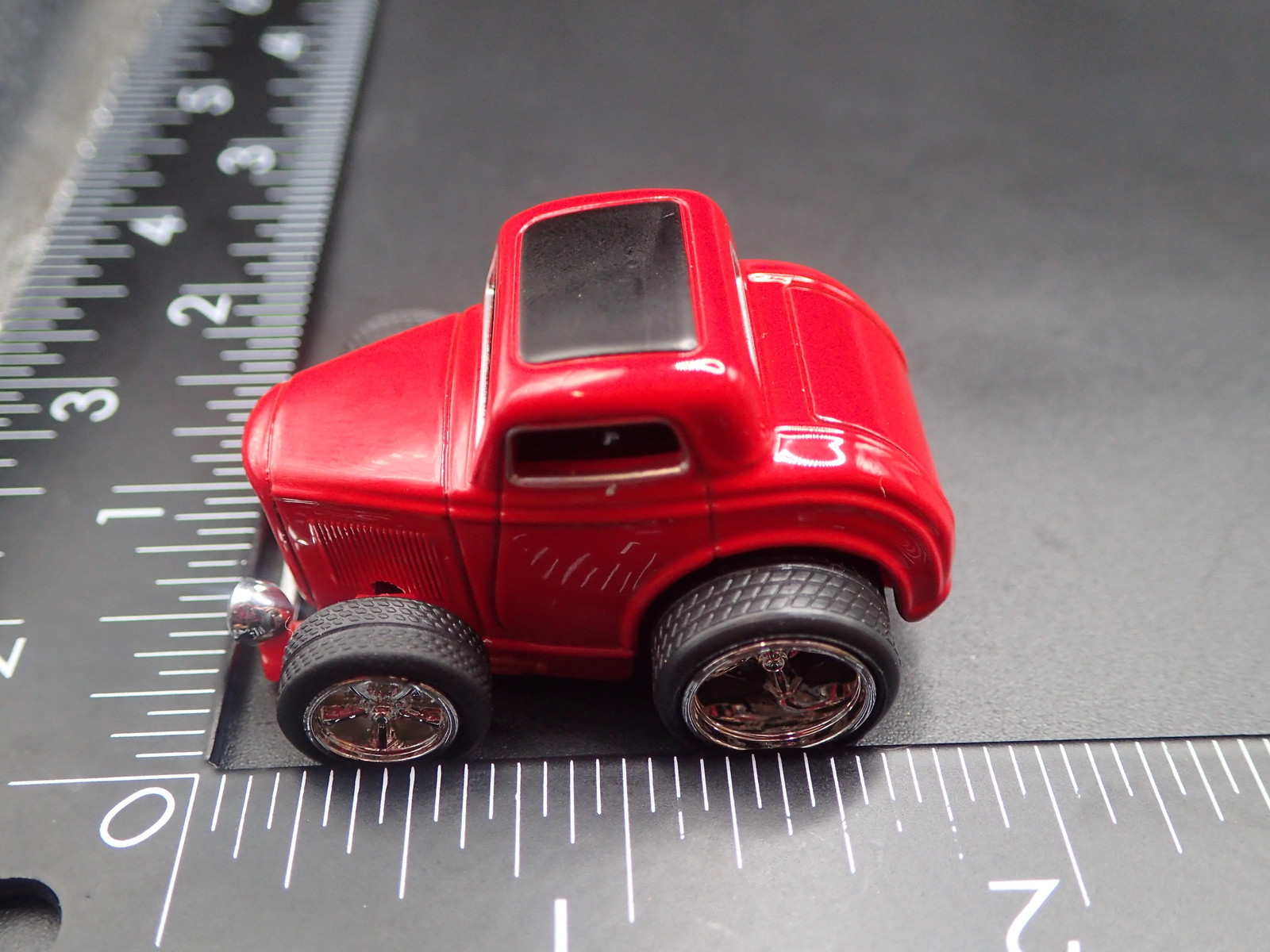 1932 32 FORD THREE WINDOW COUPE HOT ROD CAR TUNED 1:64 SCALE DIECAST MODEL CAR