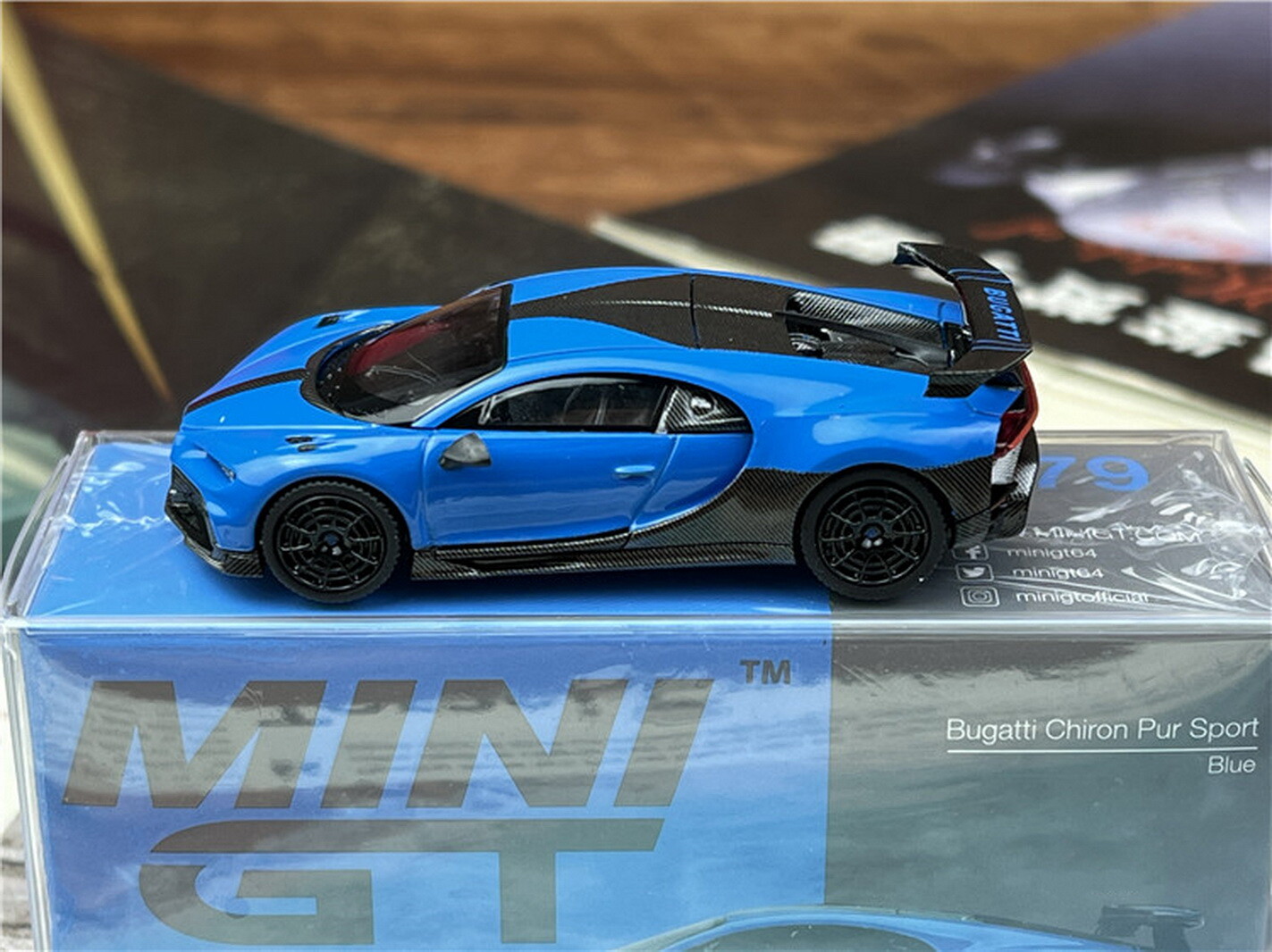 1/64 Scale Bugatti Chiron Pur Sport Blue Diecast Car Model Toy Collection