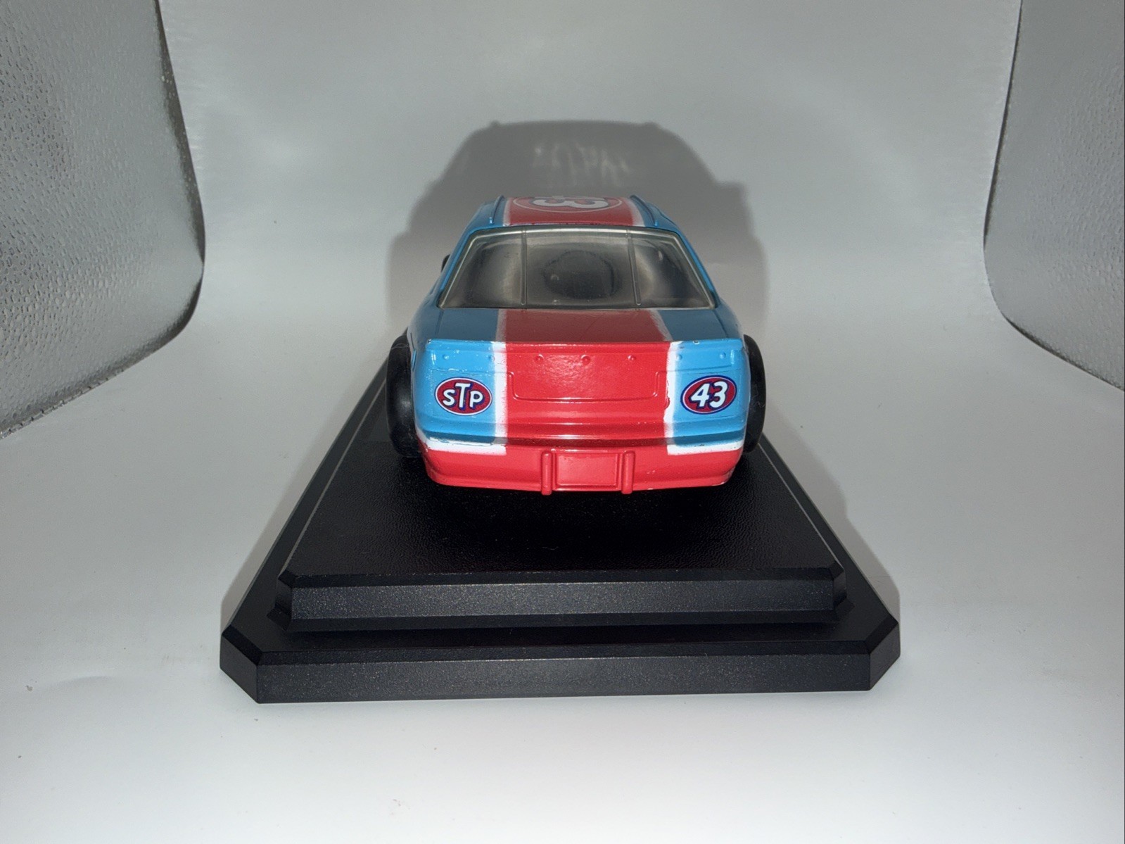 Vintage 1992 Racing Champions Richard Petty #43 1:24 scale