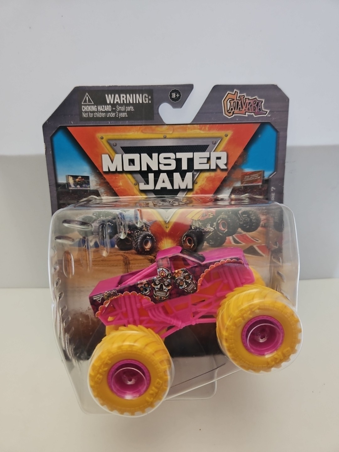 Monster Jam Truck Calavera 1/64 Scale Series 7 True Metal by Spin Master Pink