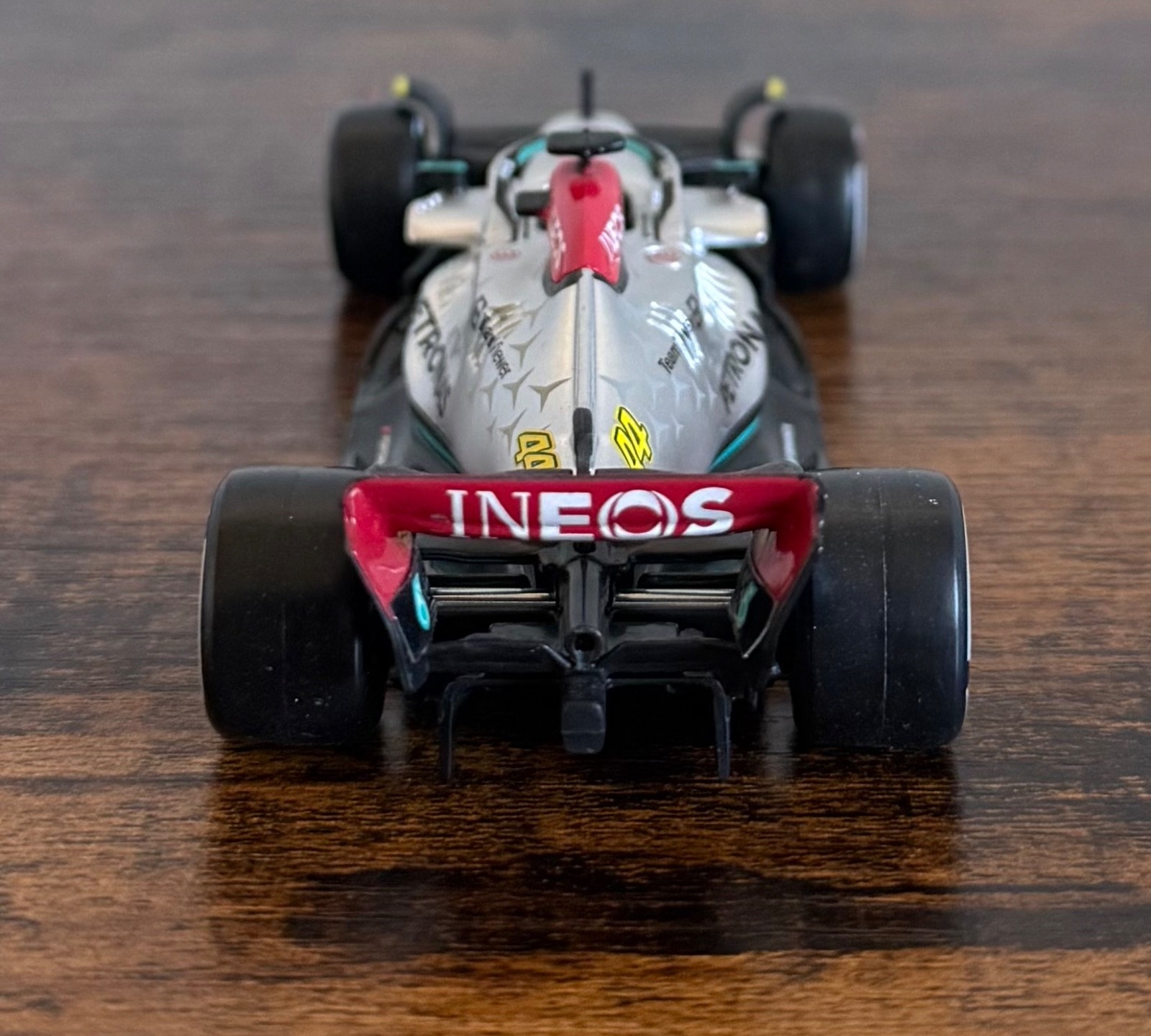 Bburango 1/43 F1 Lewis Hamilton Mercedes-AMG W13 Formula 1 Race Car with Driver