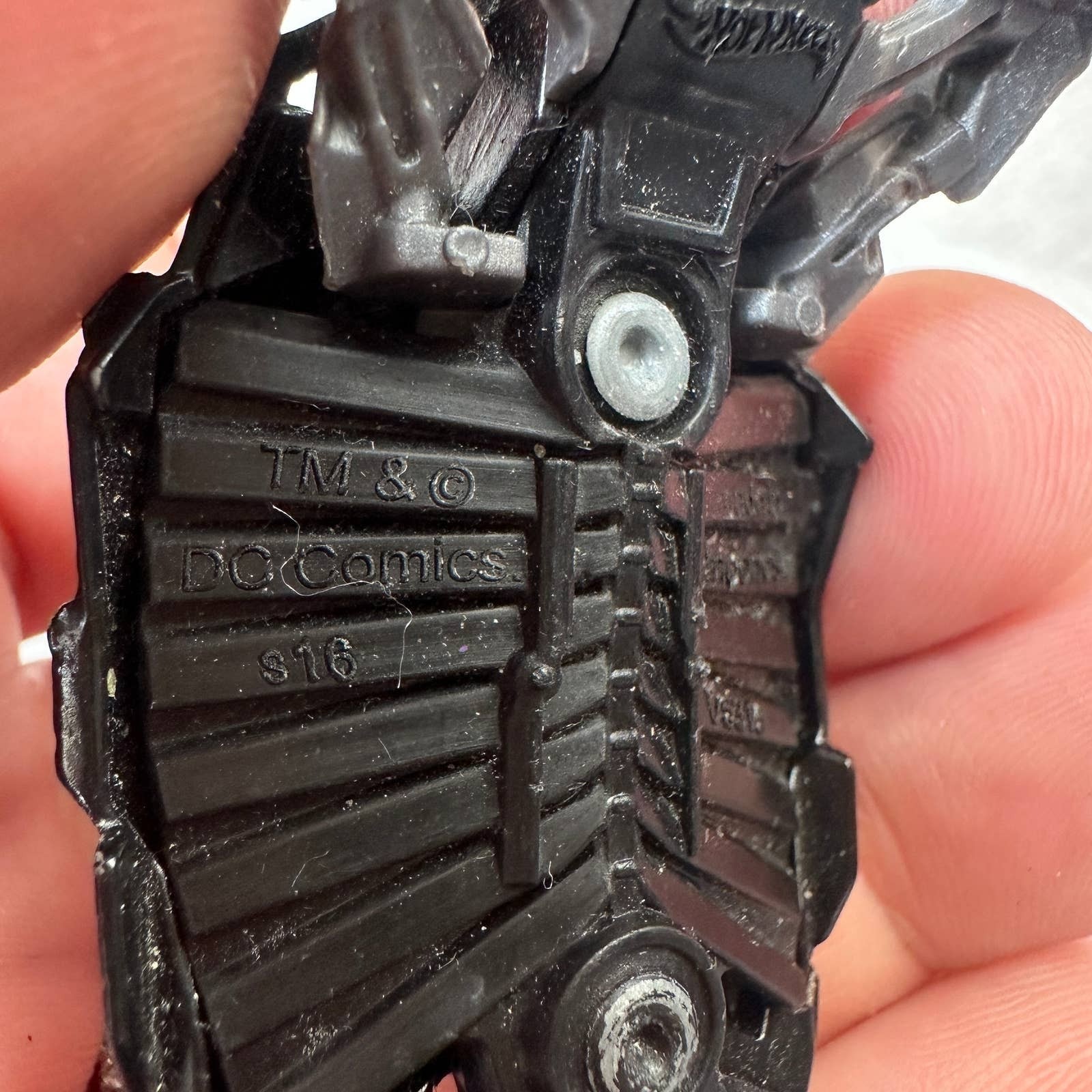 Hot Wheels V5315 Batman TM & DC Comics