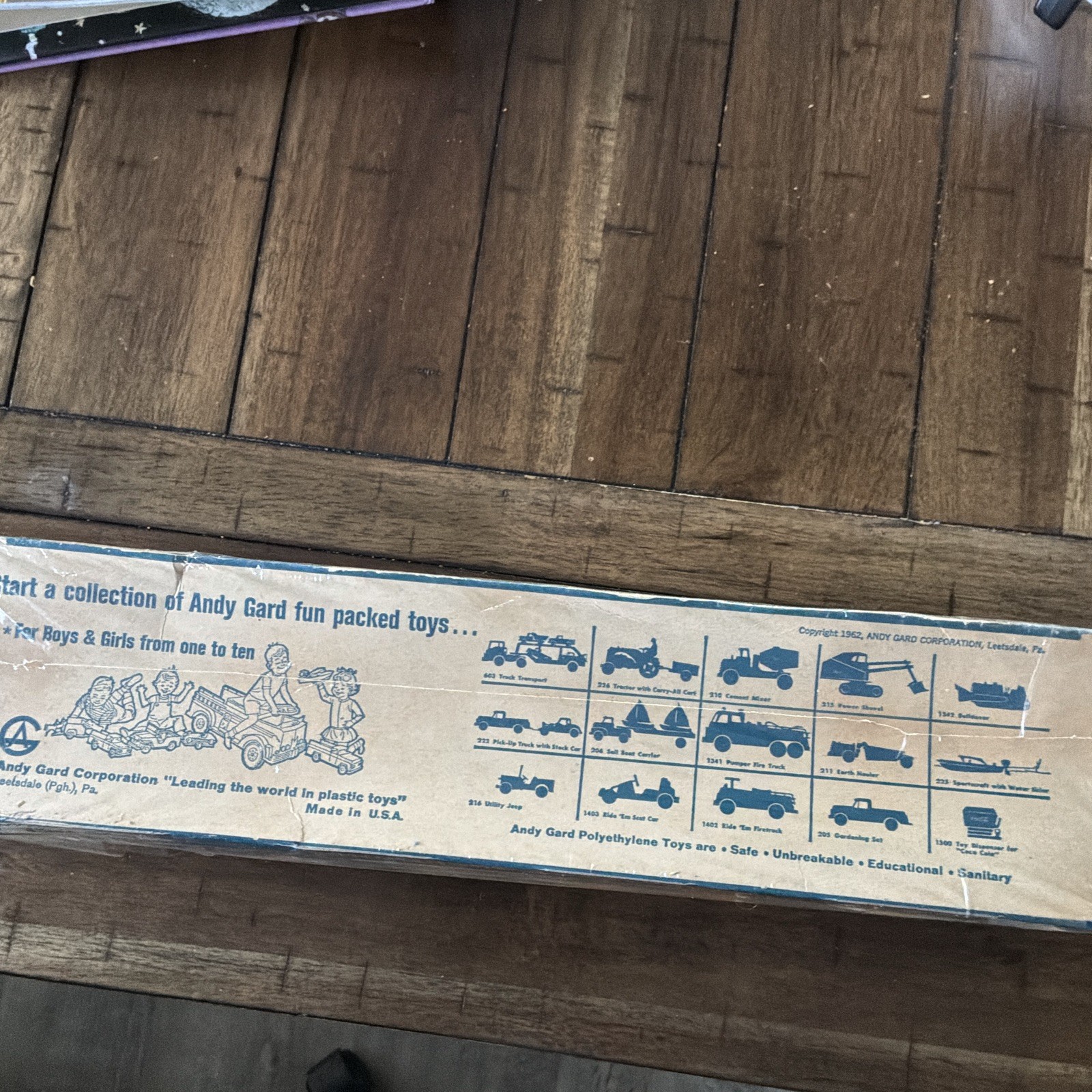 Andy Gard Horse Van Plastic Toy Vehicle Set White/Red Van, Unopened Box