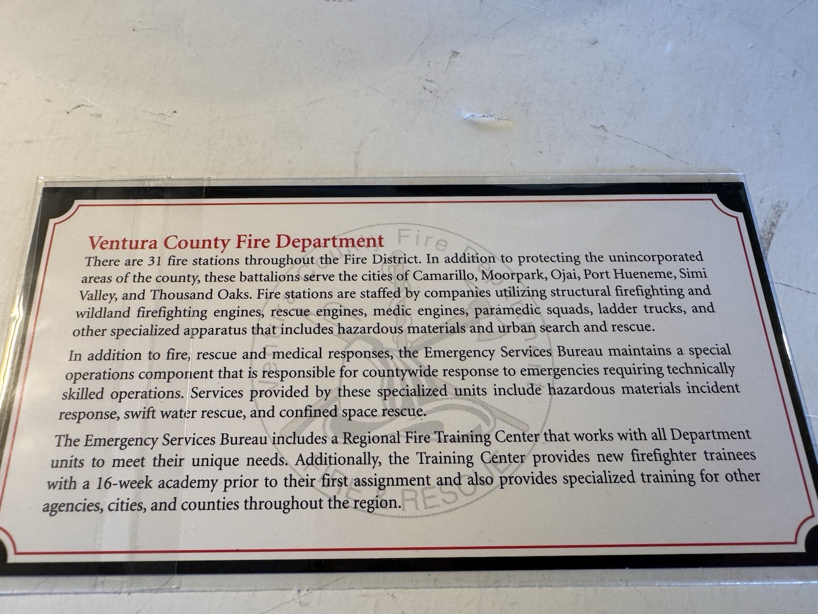 Code 3 , 1:64 Die-CastVentura County Fire Dept ALF Rear Mount RE-40 #12753 MIB