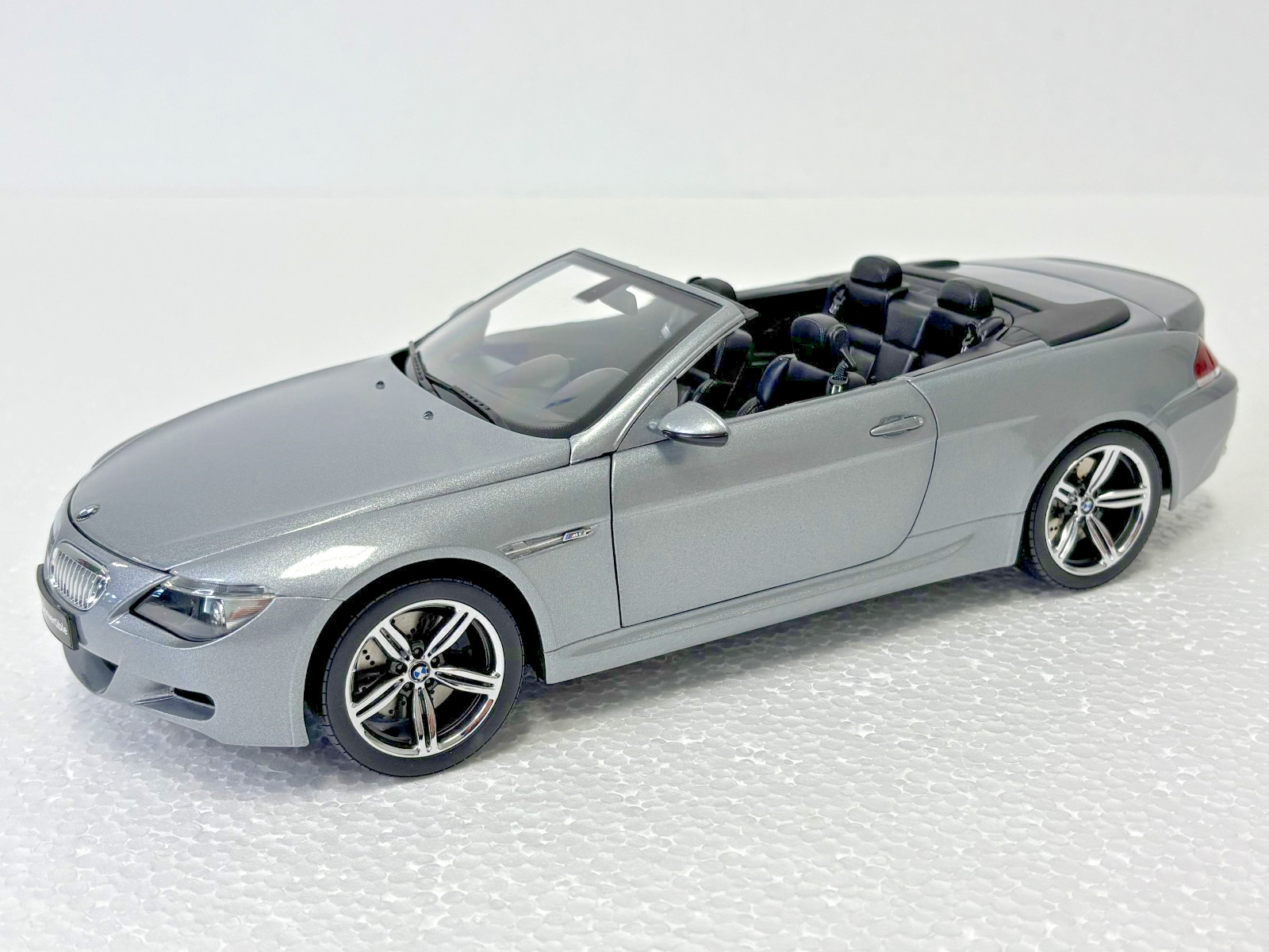 Rare * BMW M6 Convertible / Cabrio * Kyosho * 1/18 * Hard Top * Dark Gray * New