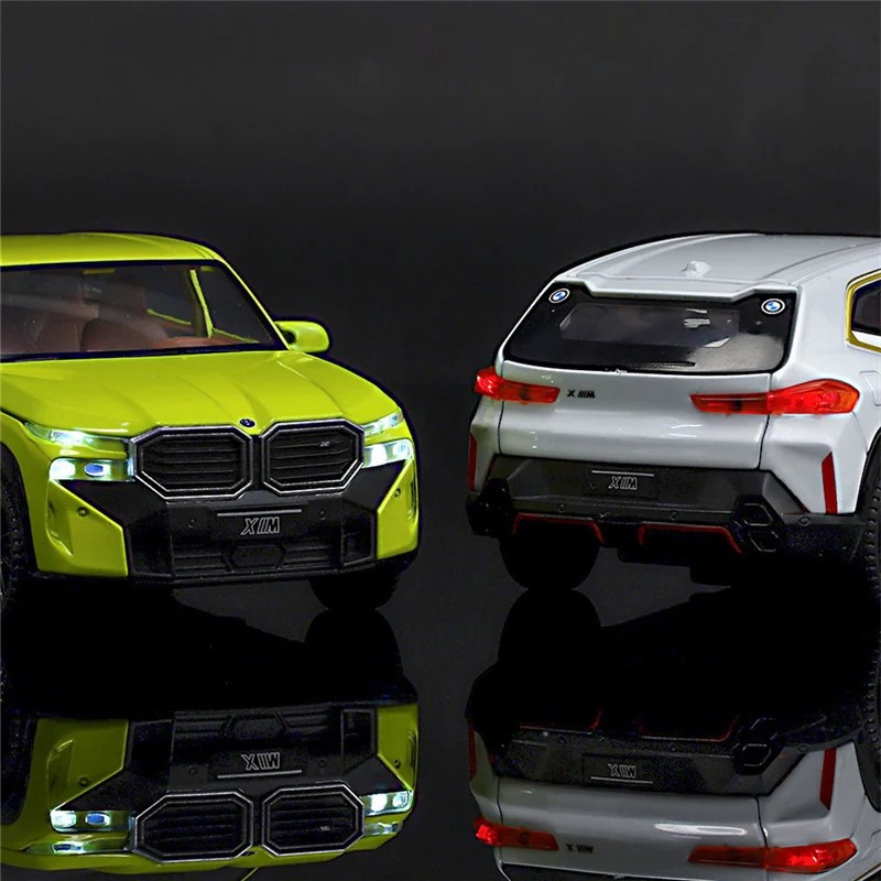 1:32 The XM SUV Alloy Sports Car Model Diecast Metal New Energy Car Vehicles Mod