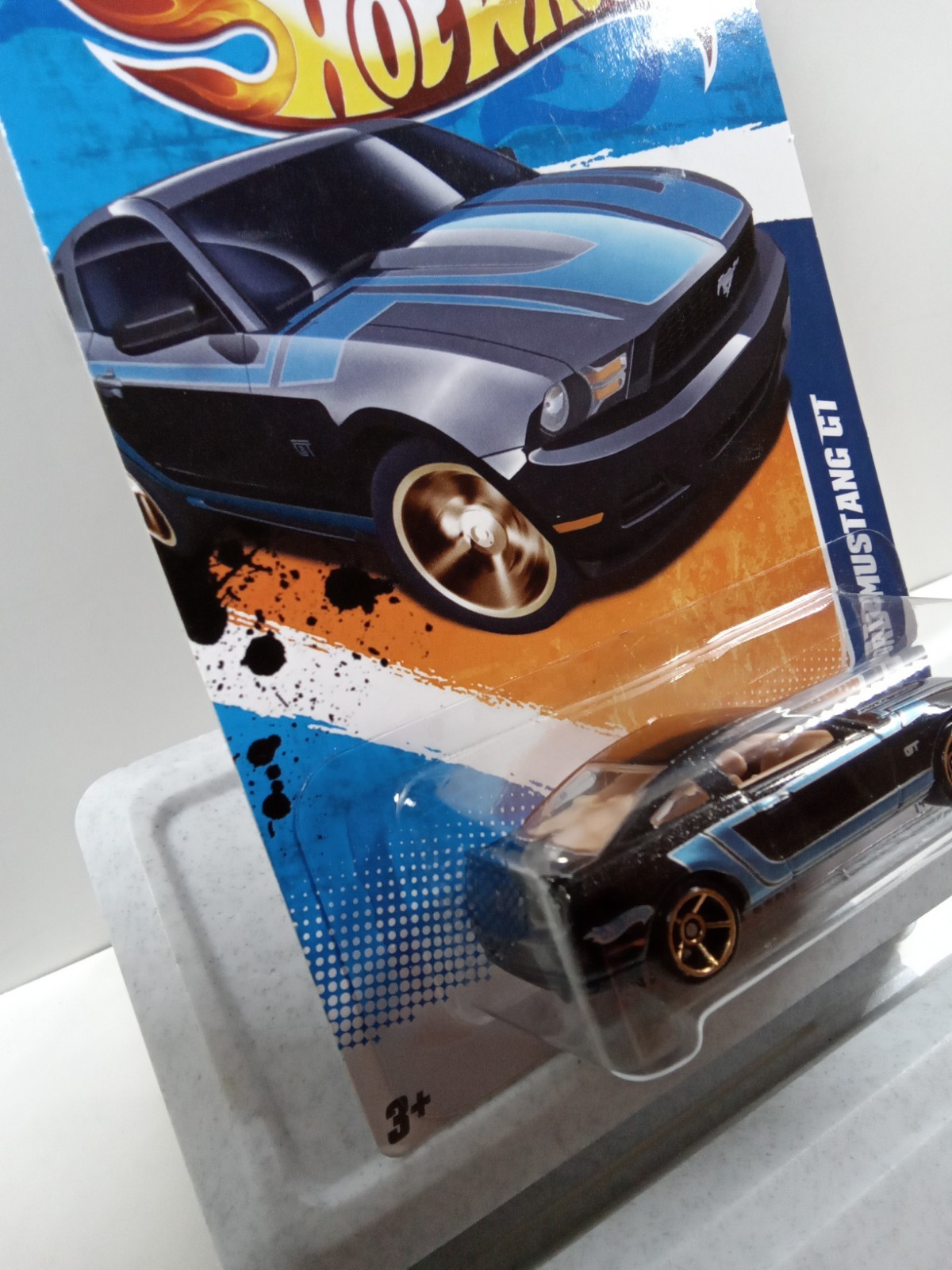 2011 Hot Wheels KMART Exclusive Color2010 FORD MUSTANG GT black #144 4/10 M28-B