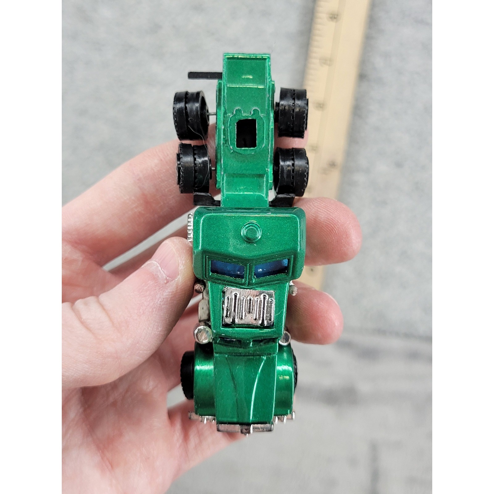 Green Diecast Semi Truck Cab Tractor Trailer 3 Inch S8231-8233 Made in China