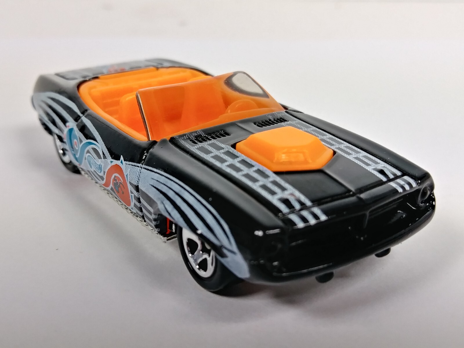 1970 Plymouth Barracuda Hot Wheels 1998 Artistic License #732 Black 1:64 Loose