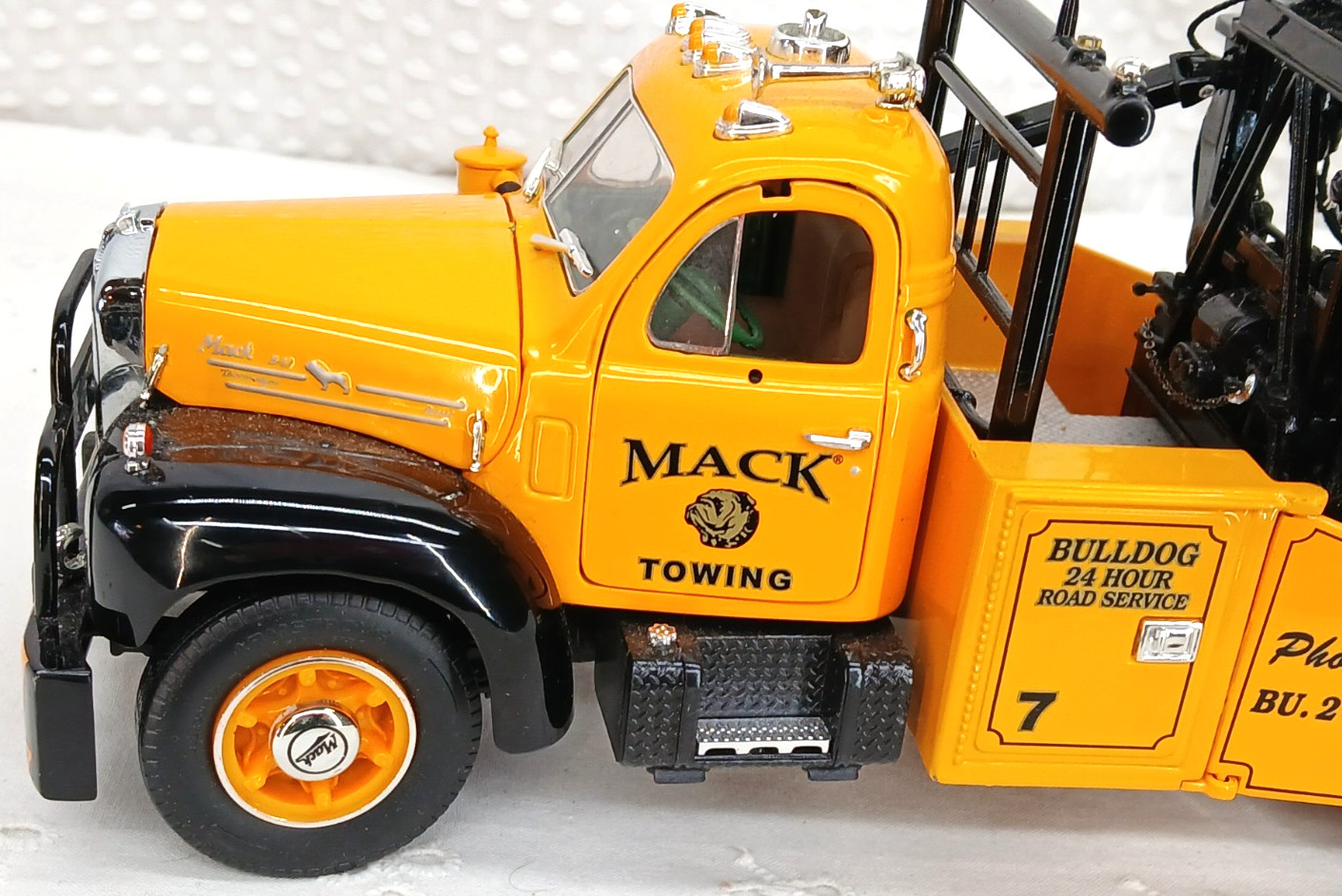 1960 MACK B-61 WRECKER 1:25 DIECAST FIRST GEAR MAC TOWING FREE SHIPPING