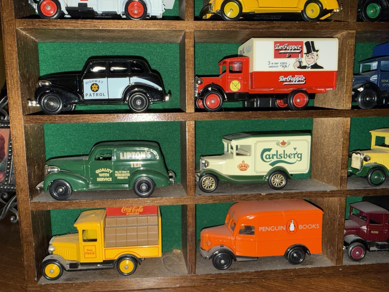Lot of 15 Lledo Days Gone Diecast Trucks + Display Case – Advertising Vans