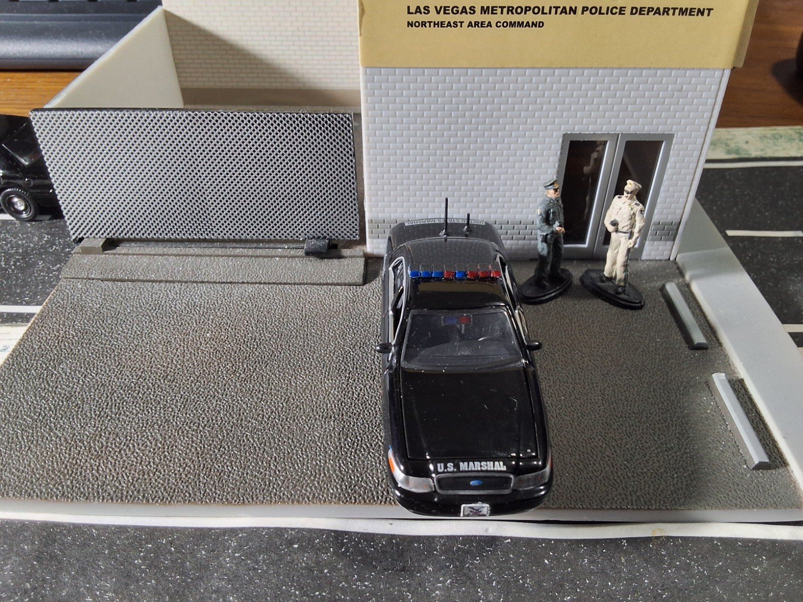 Greenlight Police Ford Crown VIC UNITED STATES MARSHAL Custom unit ONE OF A KIND