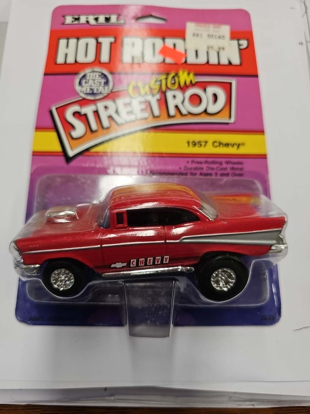 Ertl Hot Rodding’ Red 1957 Chevy Custom Street Rod 1/43 Scale 20f