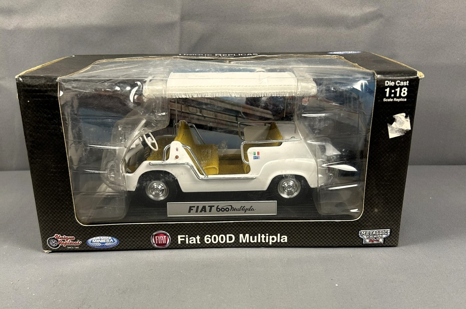 Unique Replicas 1961 Fiat 600D Multipla Taxi Italia Torino 1/18 Die Cast Car