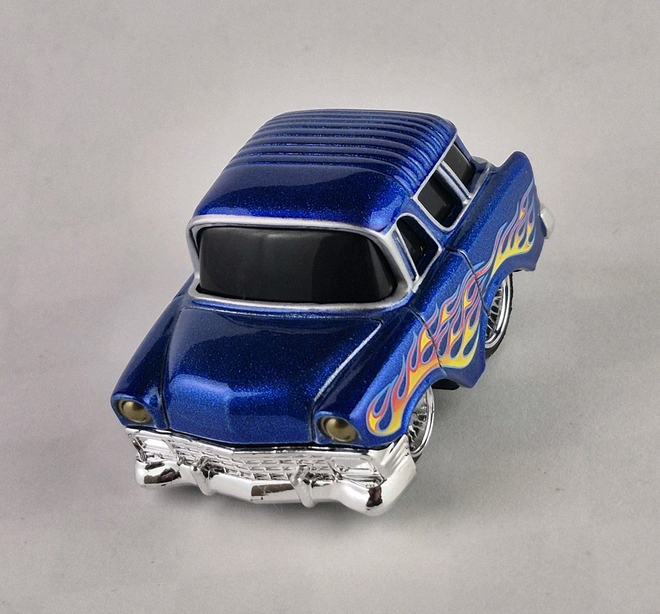 1957 CHEVY NOMAD Car Tuned Diorama Collectible DieCast Model 1:64 Blue LOOSE
