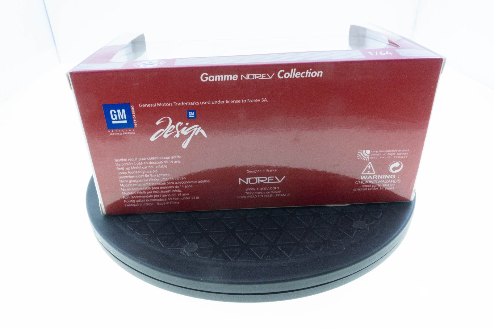 NOREV 1/64 GM Parade of Progress 1953 Futurliner Orig Box & Case 649300
