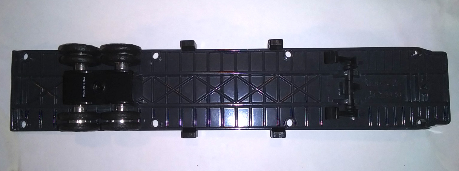 Flatbed BULKHEAD Semi Trailer with Chrome Wheels, 1:64 Ertl, Loose No Package
