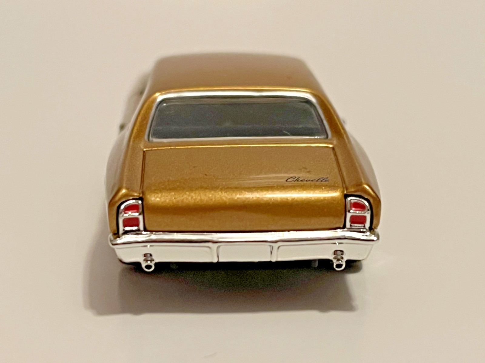 1:64 Hot Wheels Premium 1969 Chevy Chevelle SS 396 Bronze with Black Stripe