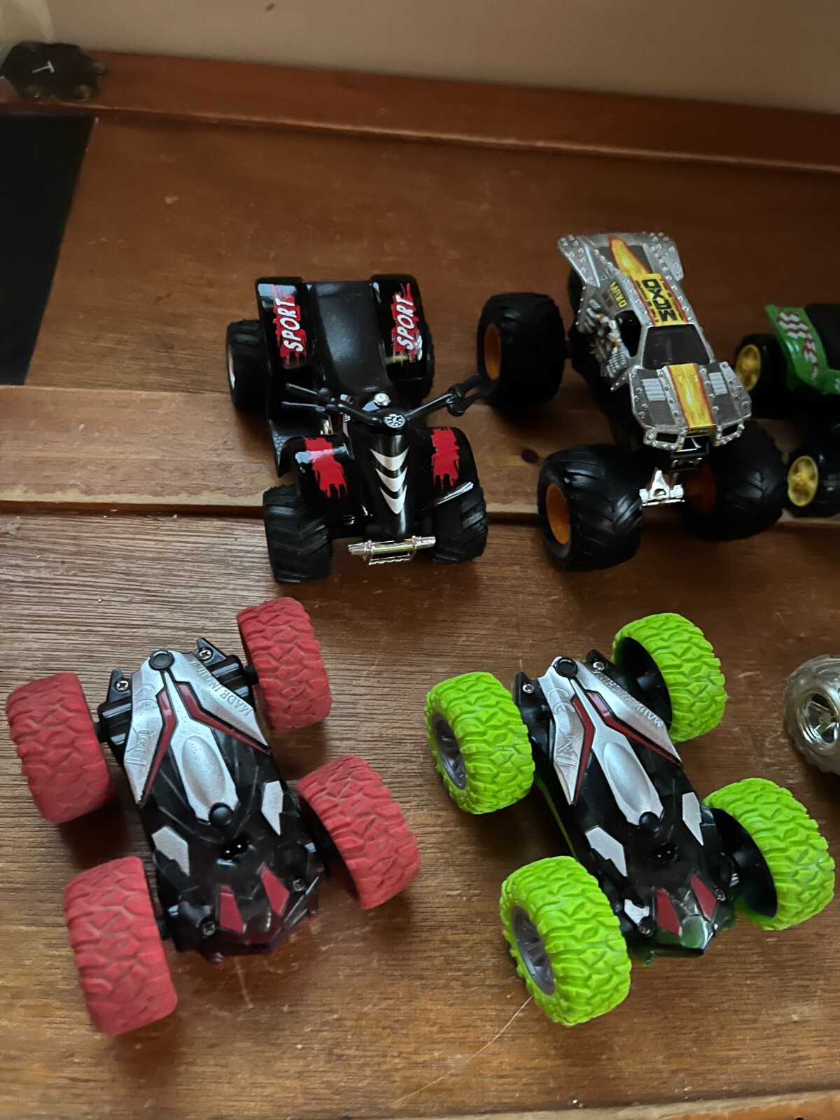 Mixed Plastic Diet Cast Metal Monster Car Truck & ATV & Flip Over Vehicles –