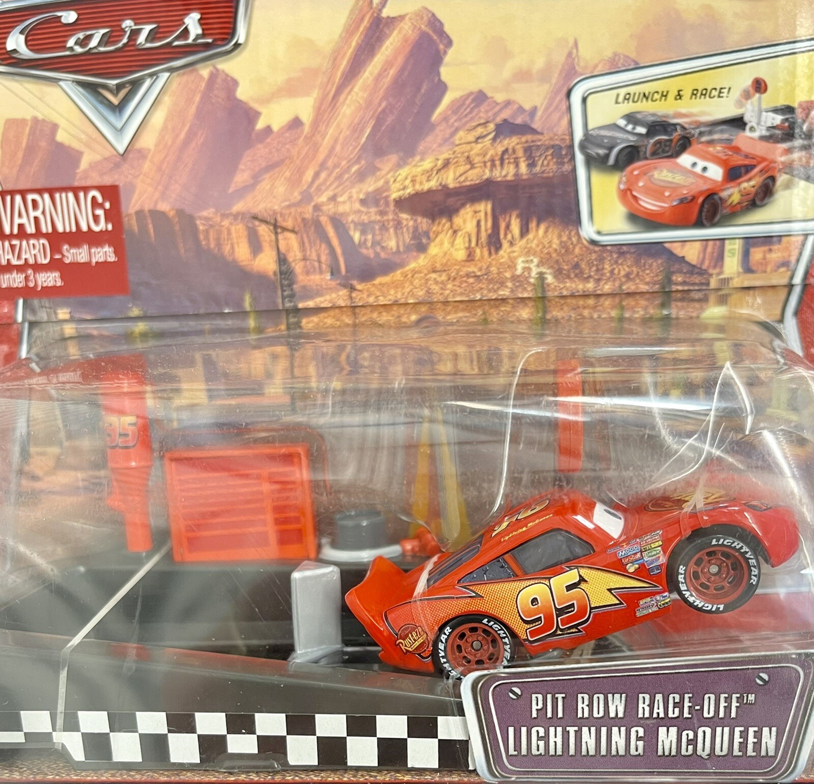 Cars McQueen #95 Pit Race-Off Launcher + Car Age 3+ NIB